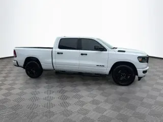Ram 1500 2024 4x2 Big Horn 4dr Crew Cab 6.4 ft. SB Pickup