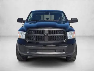 Ram 1500 Clásico 2023 4x4 SLT 4p Crew Cab 5.5 ft. SB Pickup
