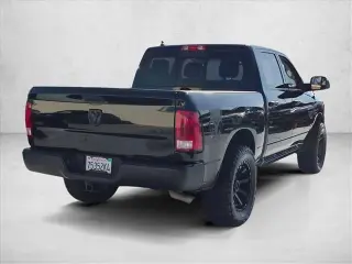 Ram 1500 Clásico 2023 4x4 SLT 4p Crew Cab 5.5 ft. SB Pickup