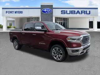 Ram 1500 2019 4x4 Laramie Longhorn 4p Puerta Cabina Tripulacion 5.6 ft. SB Camioneta