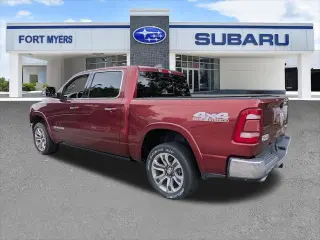 Ram 1500 2019 4x4 Laramie Longhorn 4p Puerta Cabina Tripulacion 5.6 ft. SB Camioneta