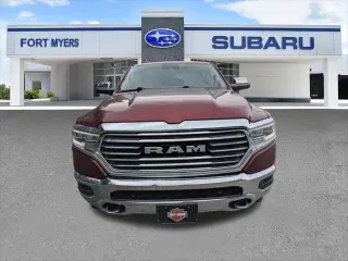 Ram 1500 2019 4x4 Laramie Longhorn 4p Puerta Cabina Tripulacion 5.6 ft. SB Camioneta