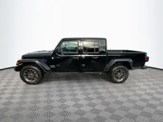 Jeep Gladiator 2023 4x4 Overland 4dr Crew Cab 5.0 ft. SB