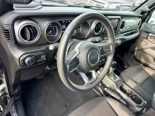 Jeep Gladiator 2023 4x4 Overland 4dr Crew Cab 5.0 ft. SB
