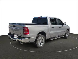 Ram 1500 2023 4x4 Big Horn 4 puertas Crew Cab 5.6 ft. SB Pickup