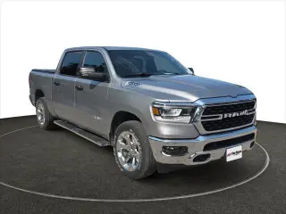 Ram 1500 2023 4x4 Big Horn 4 puertas Crew Cab 5.6 ft. SB Pickup