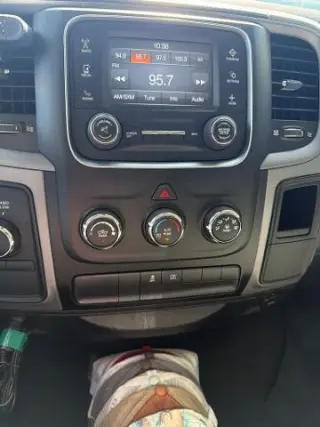 Ram 1500 2016 4x4 Express Flota 4dr Quad Cab 6.3 ft. CP Camión con caja estándar
