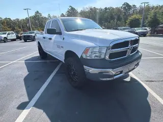 Ram 1500 2016 4x4 Express Flota 4dr Quad Cab 6.3 ft. CP Camión con caja estándar