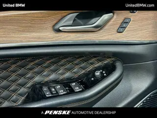 Jeep Grand Cherokee 2022 4x4 Summit 4p SUV (lanzamiento de mitad de año)
