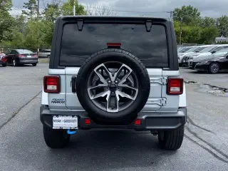 Jeep Wrangler 2024 4x4 Willys 4xe 4p SUV