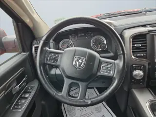 Ram 1500 2018 4x4 Night 4dr Crew Cab 5.5 ft. SB Pickup