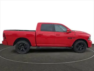 Ram 1500 2018 4x4 Night 4dr Crew Cab 5.5 ft. SB Pickup