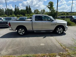 Ram 1500 2017 4x4 Big Horn, cuatro puertas Quad Cab, 6.3 pies SB, camión