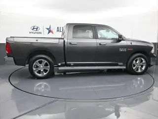 Ram 1500 2017 4x2 Lone Star 4p Crew Cab 5.5 ft. SB Pickup
