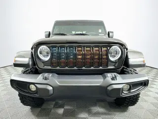 Jeep Gladiator 2024 4x4 Willys 4dr Crew Cab 5.0 ft. SB