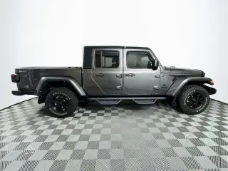 Jeep Gladiator 2024 4x4 Willys 4dr Crew Cab 5.0 ft. SB