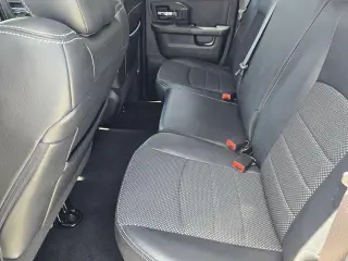 Ram 1500 2017 4x2 Sport 4dr Quad Cab 6.3 pies SB Pick Up