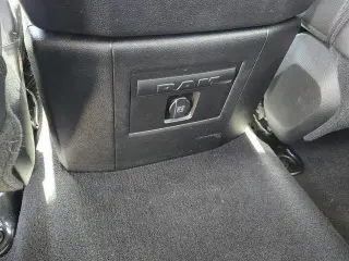 Ram 1500 2017 4x2 Sport 4dr Quad Cab 6.3 pies SB Pick Up