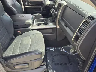 Ram 1500 2017 4x2 Sport 4dr Quad Cab 6.3 pies SB Pick Up