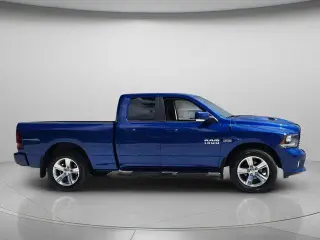 Ram 1500 2017 4x2 Sport 4dr Quad Cab 6.3 pies SB Pick Up