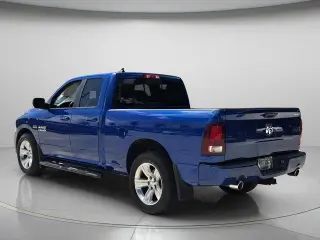 Ram 1500 2017 4x2 Sport 4dr Quad Cab 6.3 pies SB Pick Up