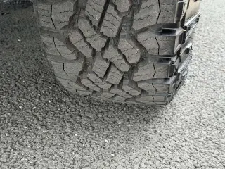 Ram 1500 2023 4x4 Rebel cabina ampliada de 4 puertas pickup con cama de 1,7 m