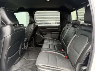 Ram 1500 2023 4x4 Rebel cabina ampliada de 4 puertas pickup con cama de 1,7 m