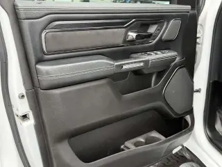 Ram 1500 2023 4x4 Rebel cabina ampliada de 4 puertas pickup con cama de 1,7 m