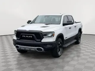 Ram 1500 2023 4x4 Rebel cabina ampliada de 4 puertas pickup con cama de 1,7 m