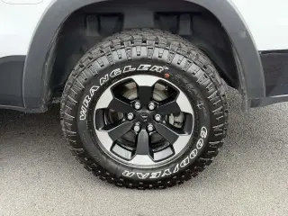 Ram 1500 2023 4x4 Rebel cabina ampliada de 4 puertas pickup con cama de 1,7 m