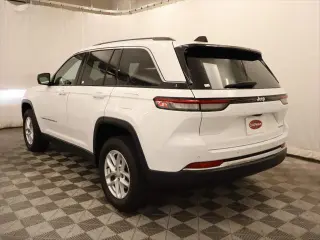Jeep Grand Cherokee 2023 4x2 Laredo 4dr SUV