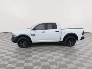 Ram 1500 Classic 2024 4x2 Warlock 4dr Crew Cab 5.5 ft. SB Pickup