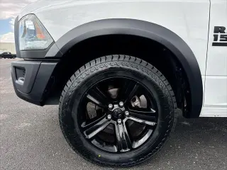 Ram 1500 Classic 2024 4x2 Warlock 4dr Crew Cab 5.5 ft. SB Pickup