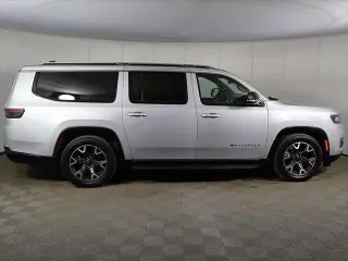 Jeep Wagoneer L 2024 4x4 Serie III 4p SUV