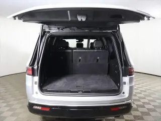 Jeep Wagoneer L 2024 4x4 Serie III 4p SUV