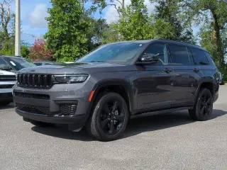 Jeep Grand Cherokee L 2023 4x4 Altitude SUV de 4 puertas