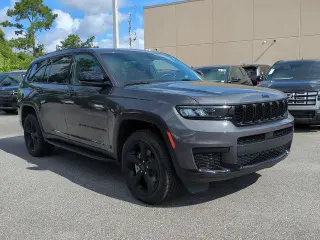 Jeep Grand Cherokee L 2023 4x4 Altitude SUV de 4 puertas