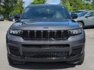 Jeep Grand Cherokee L 2023 4x4 Altitude SUV de 4 puertas