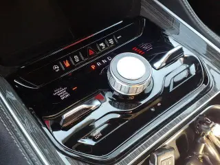 Jeep Wagoneer 2022 4x4 Serie III 4p SUV