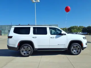 Jeep Wagoneer 2022 4x4 Serie III 4p SUV
