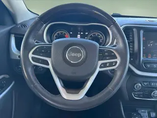 Jeep Cherokee 2017 4x4 Overland 4p SUV