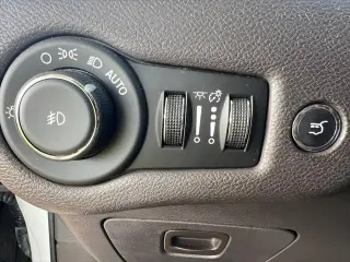 Jeep Cherokee 2017 4x4 Overland 4p SUV