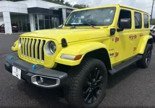Jeep Wrangler 2023 4x4 High Altitude 4xe SUV de 4 puertas