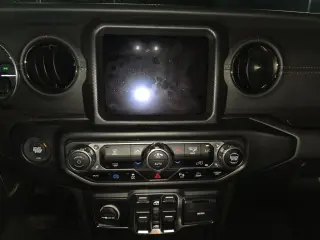 Jeep Wrangler 2023 4x4 Sahara 4xe SUV 4 puertas