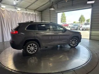 Jeep Cherokee 2019 Latitude Plus 4dr SUV