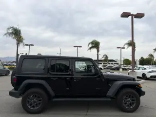 Jeep Wrangler 2025 4x4 Sport 4p SUV