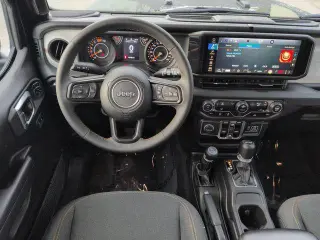 Jeep Wrangler 2024 4x4 Sport SUV 4 puertas