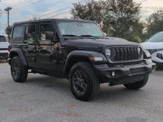 Jeep Wrangler 2024 4x4 Sport SUV 4 puertas
