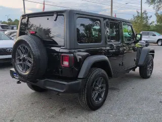 Jeep Wrangler 2024 4x4 Sport SUV 4 puertas