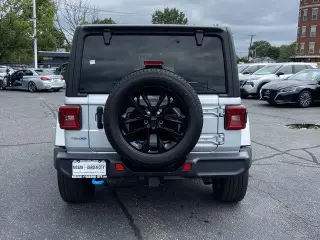 Jeep Wrangler 2023 4x4 Sahara 4xe SUV de 4 puertas